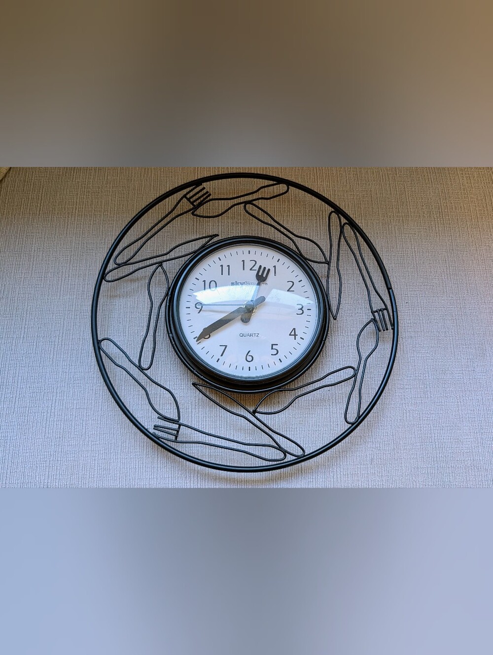 Decorative Kitchen Wall Clock with Utensil Design